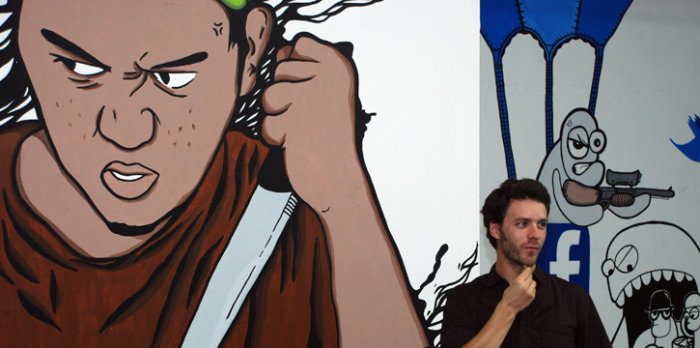 Andrew Lowenthal opened the book discussion.